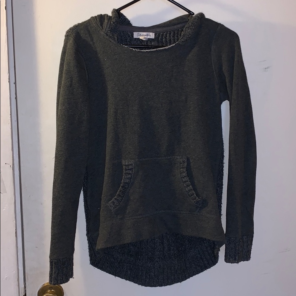 Grey Aeropostale Half Sweatshirt/Sweater